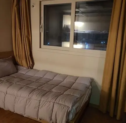 Ortak Ranzalı Oda, Sadece erkekler için, Sigara İçilmez