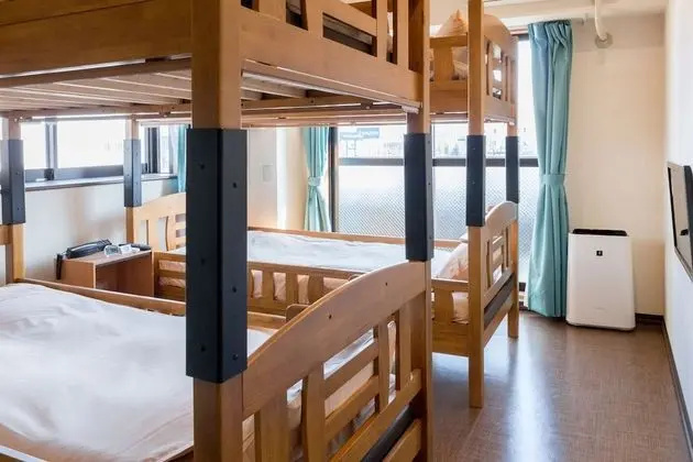 Economy Dört Kişilik Oda, Sigara İçilmez (2 nights, drink bar, no housekeeping)