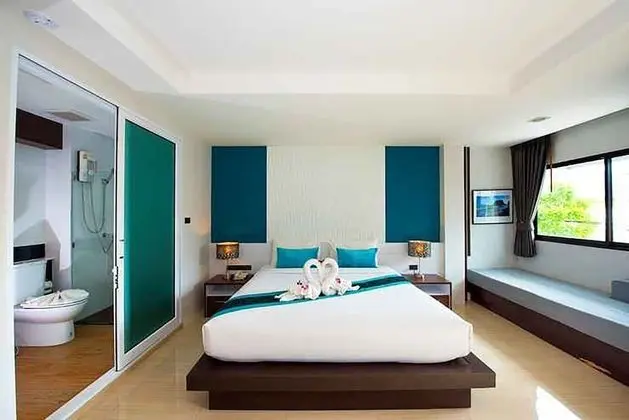 Deluxe King Room