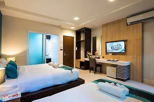 Deluxe Üç Kişilik Oda