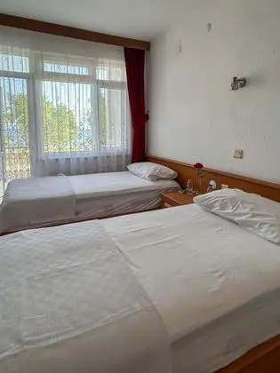 Çift Kişilik Oda - Balkonlu, Deniz veya Bahçe Manzaralı, İki Tek Kişilik Yataklı