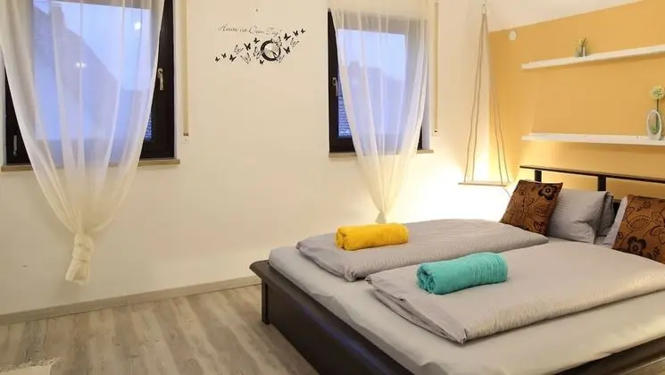 Apart Daire, 1 Yatak Odası ("The Village One")