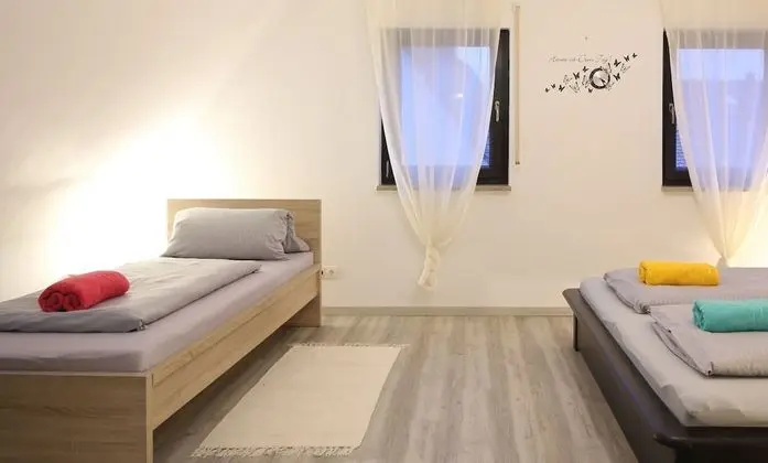 Apart Daire, 1 Yatak Odası ("The Village One")