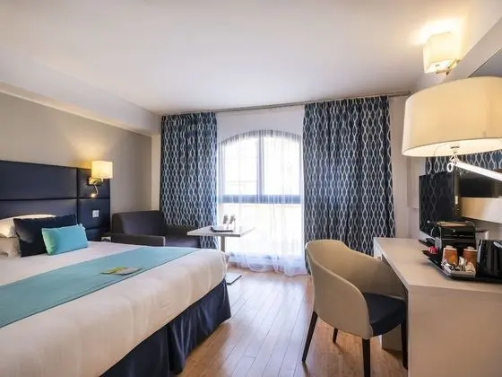 Comfort Tek Büyük veya İki Ayrı Yataklı Oda