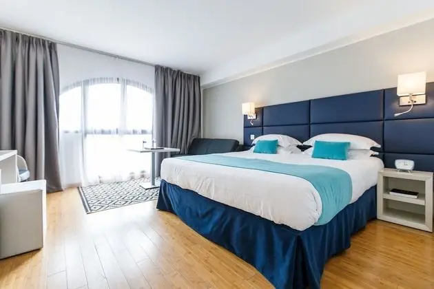 Comfort Tek Büyük veya İki Ayrı Yataklı Oda