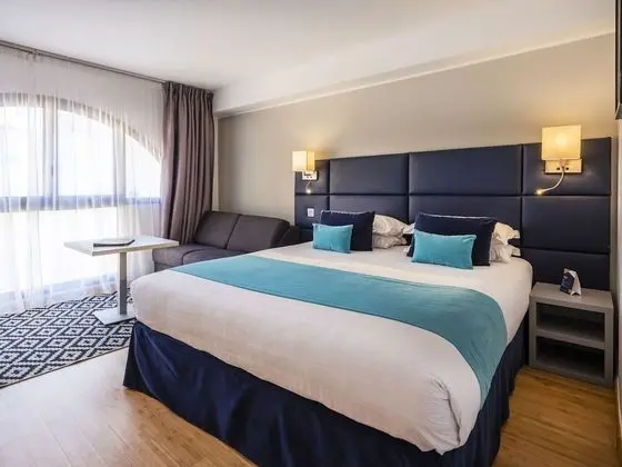 Comfort Tek Büyük veya İki Ayrı Yataklı Oda