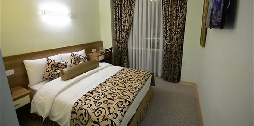 Cift Kisilik Standard Oda French Bed