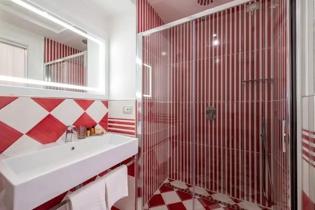 Süit, Şehir Manzaralı (Anfore)