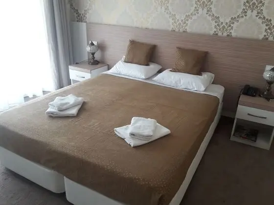 Family Tek Büyük Yataklı Oda, Balkon, Şehir Manzaralı