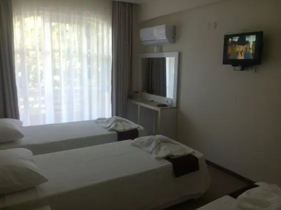 Standard Dört Kişilik Oda, Balkon