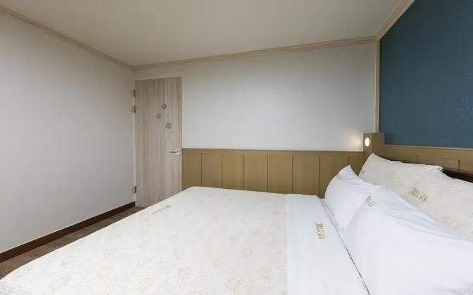 Oda (VIP Room (You can watch Netflix perso)