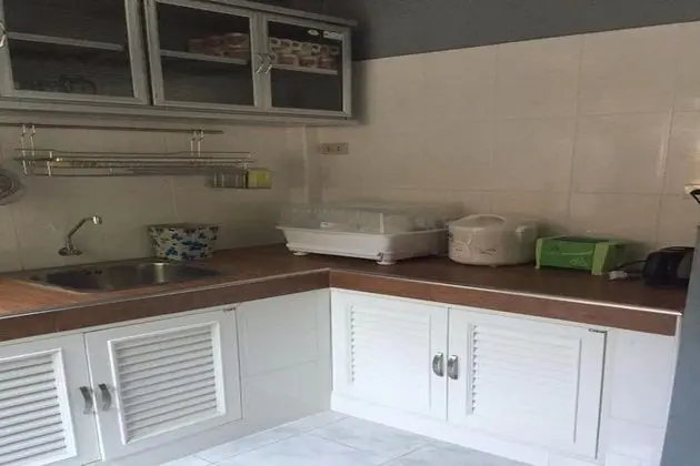 2 Bedrooms House