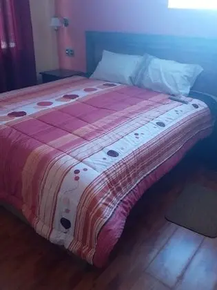 Deluxe Stüdyo, 1 Büyük (Queen) Boy Yatak