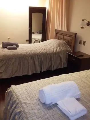 Tek Büyük Yataklı Oda, 2 Tek Kişilik Yatak