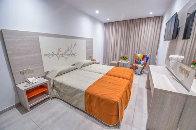 1 Çift Kişilik Veya 2 Tek Kişilik Yatak Superior