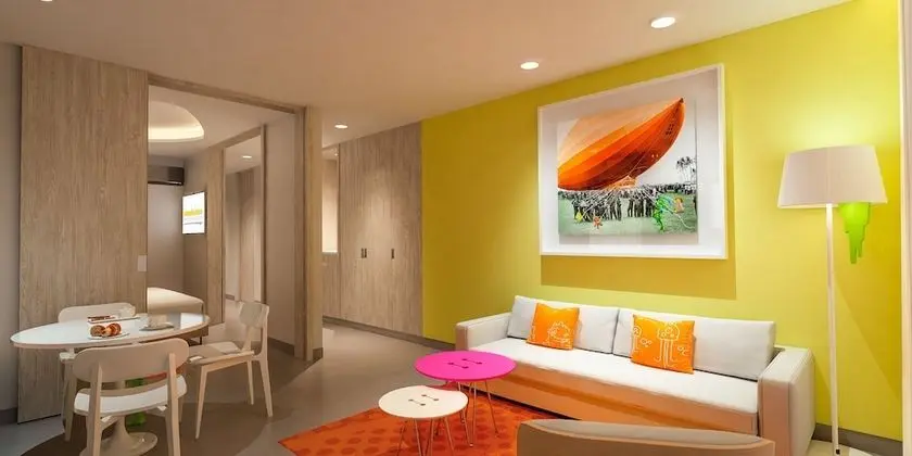 Penthouse Swim-Up Oceanfront King Suite