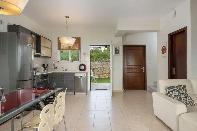 Comfort Villa, 3 Yatak Odası, Deniz Manzaralı, Bahçeli