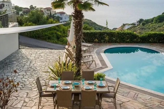 Comfort Villa, 3 Yatak Odası, Deniz Manzaralı, Bahçeli