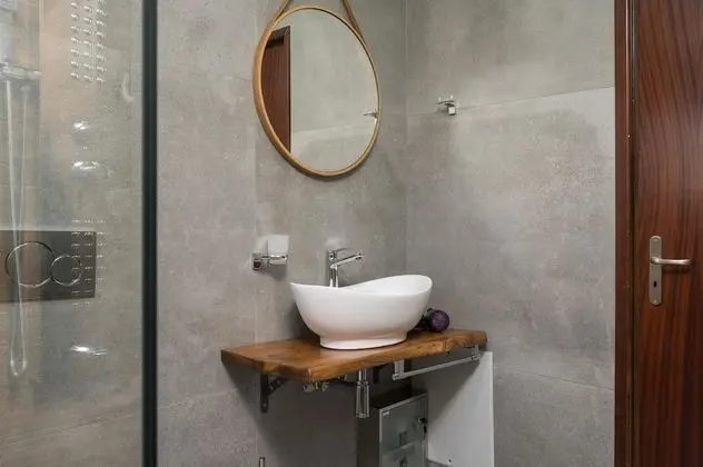 Comfort Villa, 3 Yatak Odası, Deniz Manzaralı, Bahçeli