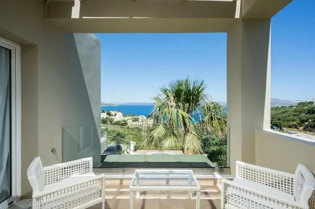 Comfort Villa, 3 Yatak Odası, Deniz Manzaralı, Bahçeli