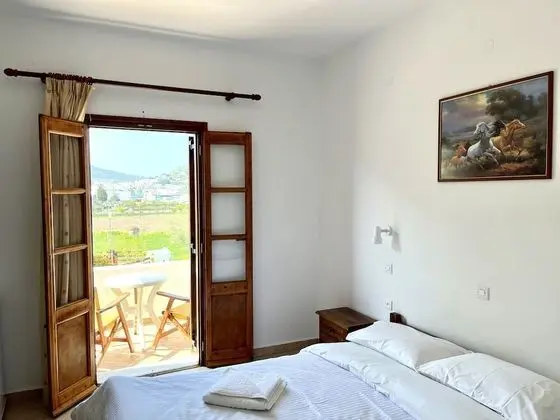 Tek Büyük veya İki Ayrı Yataklı Oda, Deniz Manzaralı