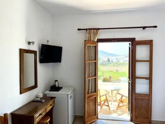 Tek Büyük veya İki Ayrı Yataklı Oda, Deniz Manzaralı