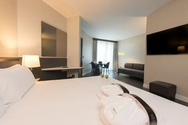 Business Oda, 1 Büyük (Queen) Boy Yatak