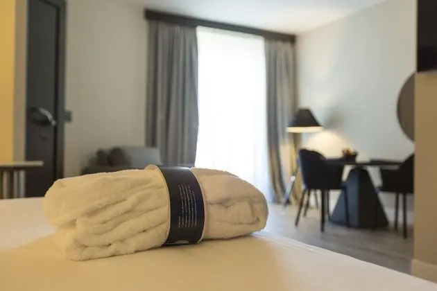 Business Oda, 1 Büyük (Queen) Boy Yatak