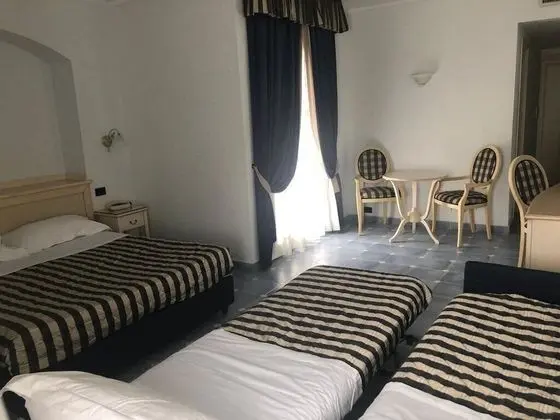 Classic Dört Kişilik Oda