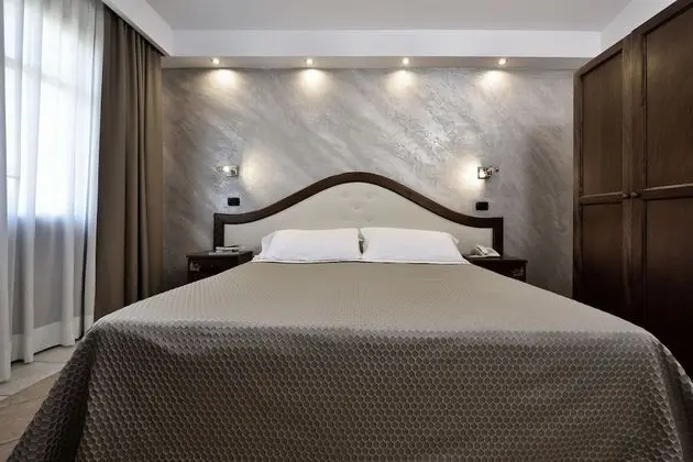 Tek Büyük veya İki Ayrı Yataklı Oda, Balkon