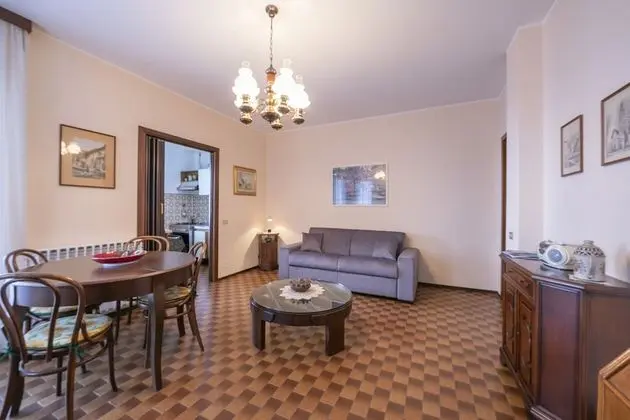 Family Apart Daire, Birden Çok Yatak, Dağ Yamacı (Nicoletta's Lake View On Stresa Hills)