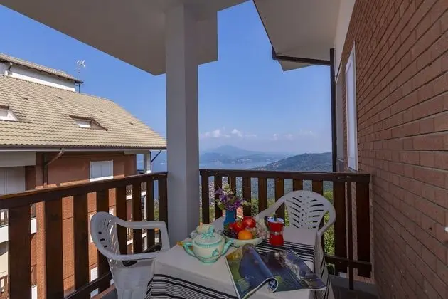 Family Apart Daire, Birden Çok Yatak, Dağ Yamacı (Nicoletta's Lake View On Stresa Hills)