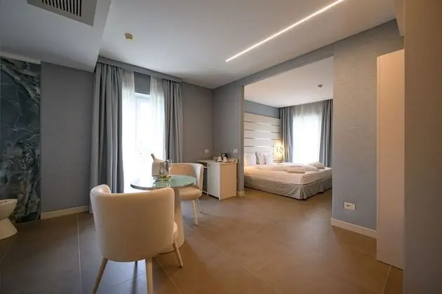 Luxury Süit, Sıcak Su Küveti