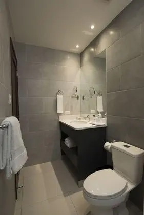 Tek Büyük Yataklı Oda, 2 Büyük (Queen) Boy Yatak