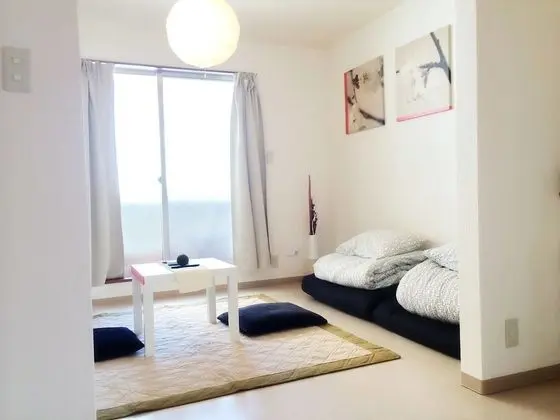 Ev (Private Vacation)