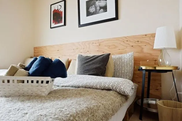 Ev (Private Vacation)