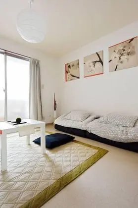 Ev (Private Vacation)