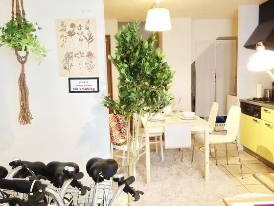 Ev (Private Vacation)