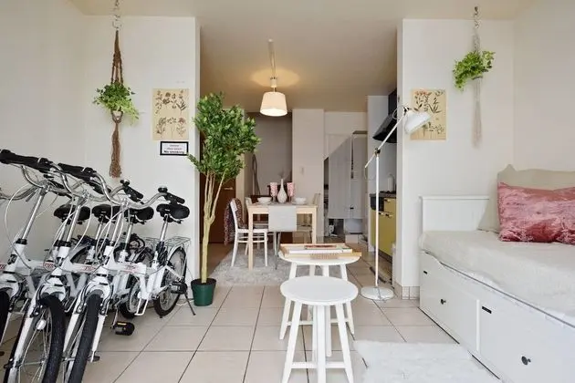 Ev (Private Vacation)