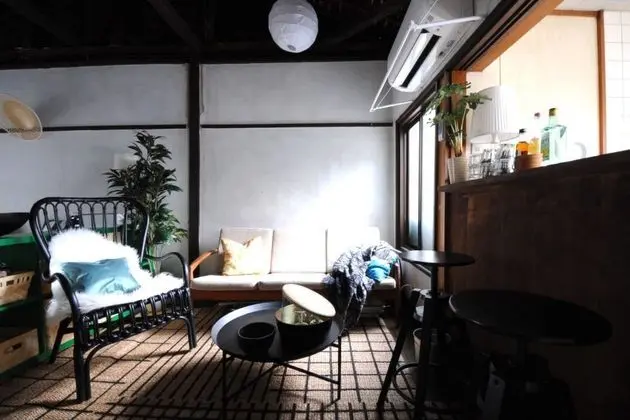 Ev (Private Vacation)