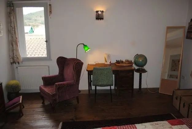 Tek Büyük Yataklı Oda (Suite 1)