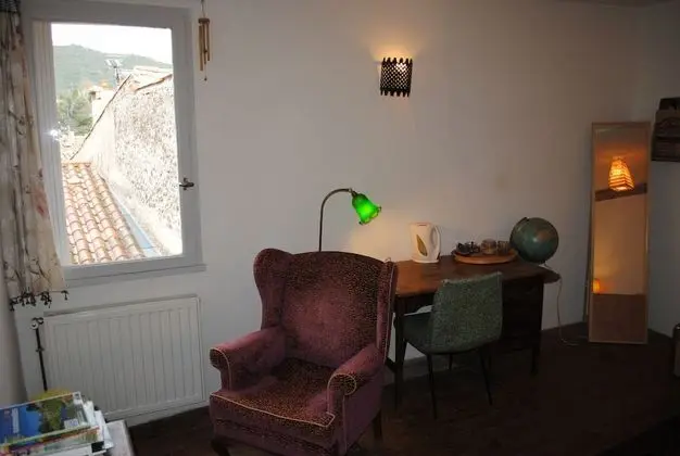 Tek Büyük Yataklı Oda (Suite 1)
