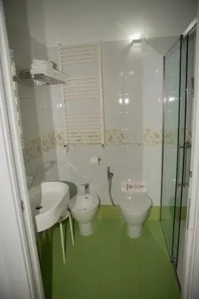 Standard Dört Kişilik Oda