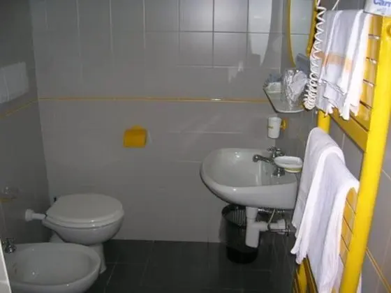 Standard Stüdyo, Küçük Mutfak