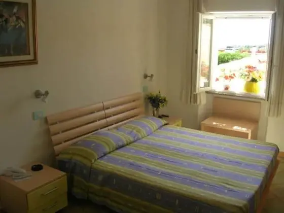 Standard Tek Büyük veya İki Ayrı Yataklı Oda