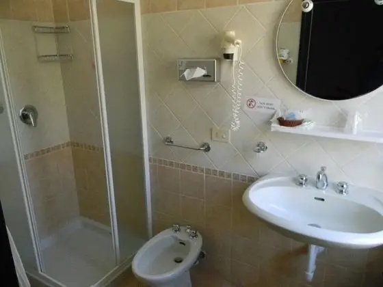 Standard Üç Kişilik Oda