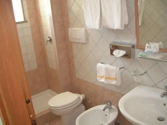 Standard Üç Kişilik Oda