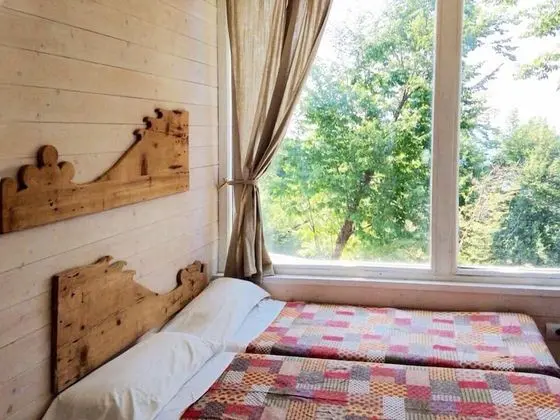 Family Oda, Birden Çok Yatak, Dağ Manzaralı (Neve)