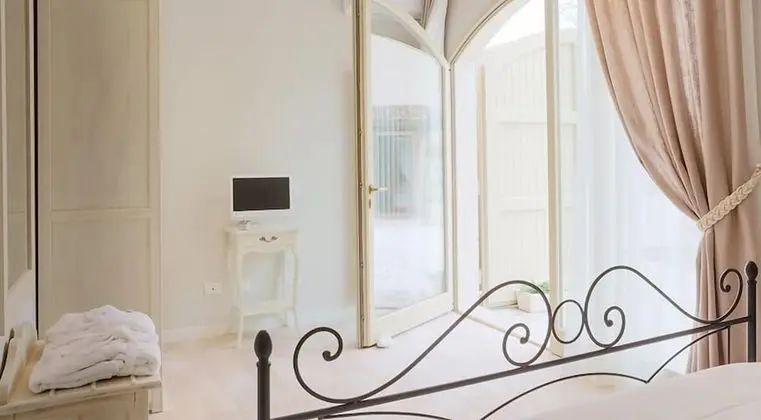 Tek Büyük Yataklı Oda, Ek Bina (Perla)