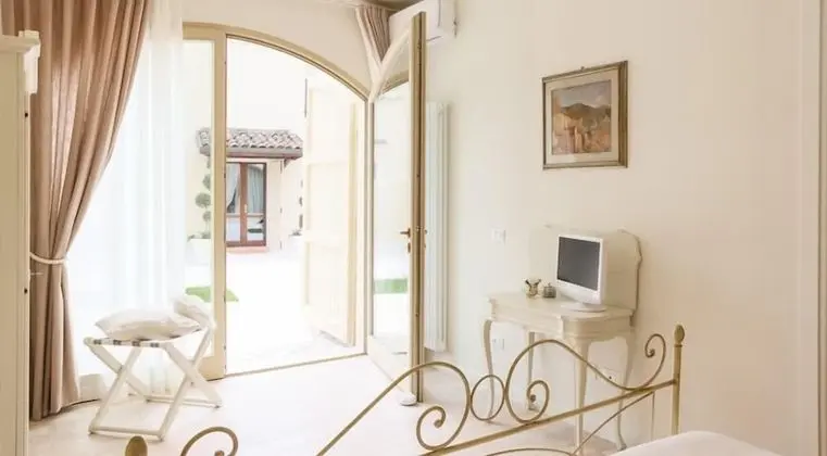 Tek Büyük Yataklı Oda, Ek Bina (Stella)